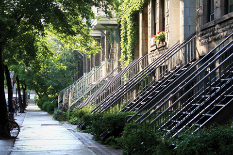 iStock_Montreal-Walkway.jpg