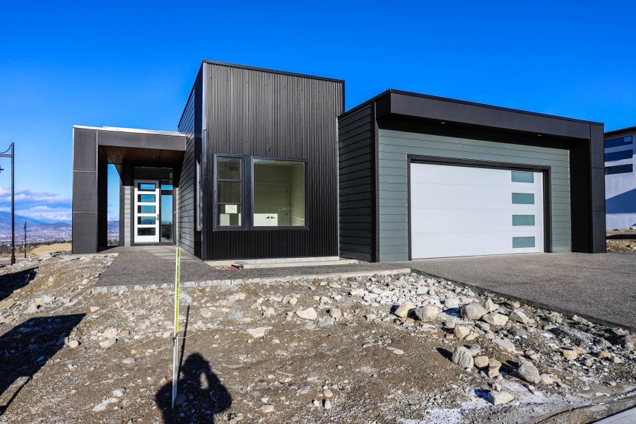 【住宅出售】 基洛纳高档社区全新湖景现代豪宅iU91加拿大地产城