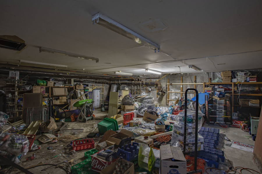 【东区】业主急售,原价9万,sherbrooke大道上杂货店